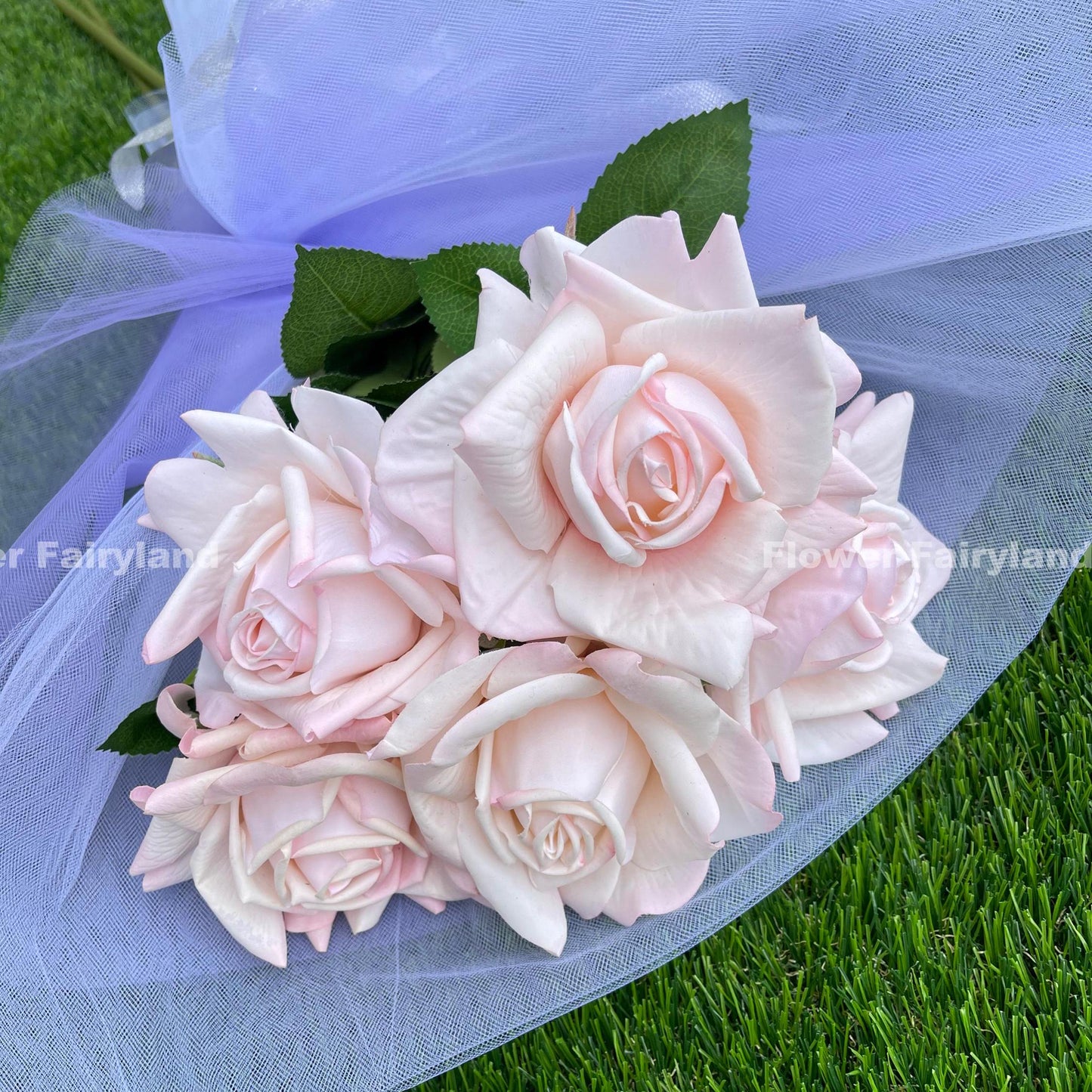 Pale pink full bloom roses bouquet