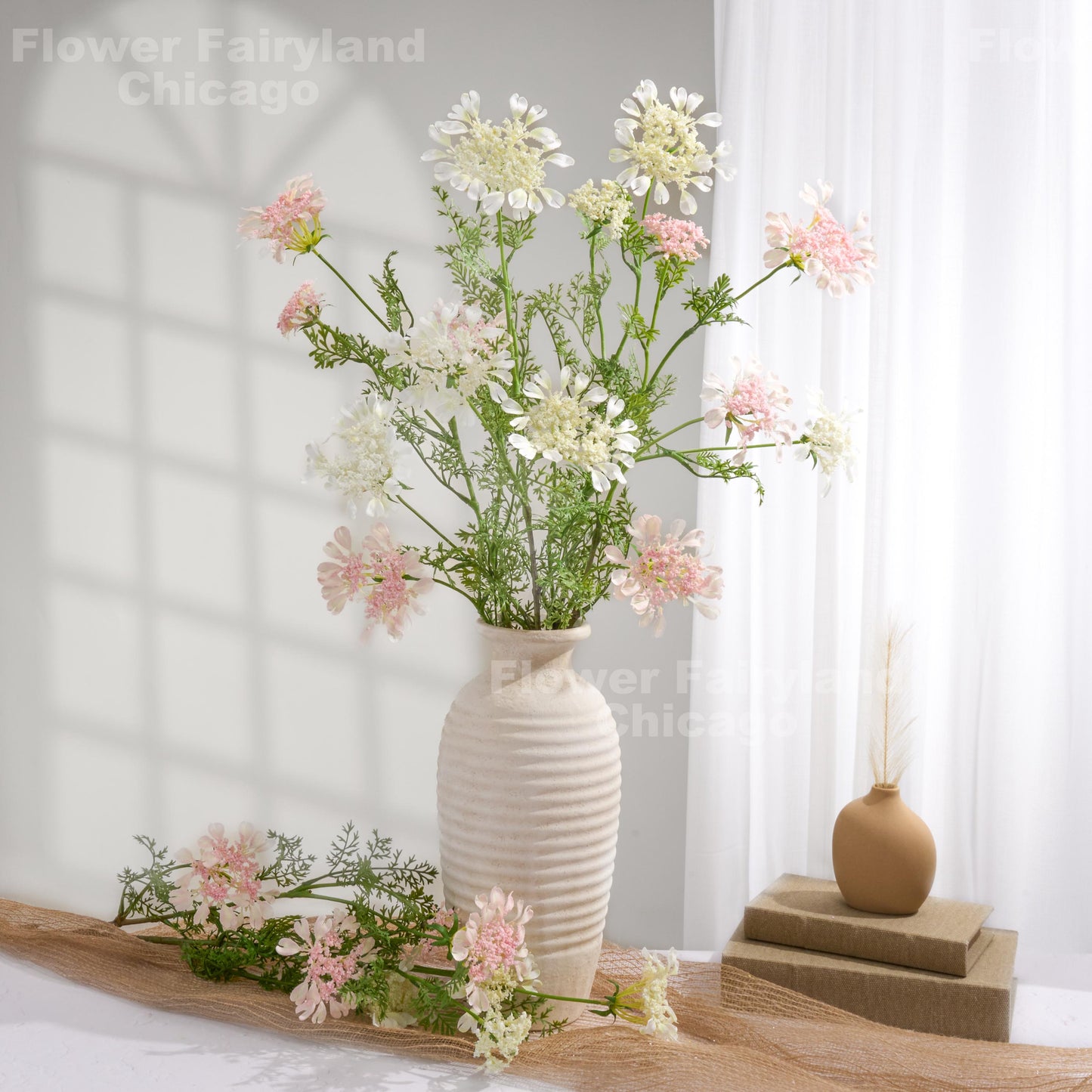 Light pink lace flower detail