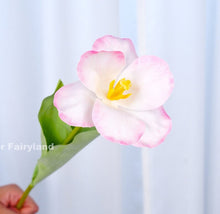 Load image into Gallery viewer, Faux Open Tulip Stem - Pink Edge