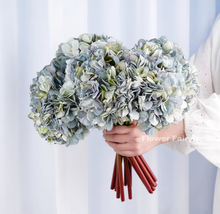 Load image into Gallery viewer, 3 Stems Dried Look Faux Hydrangea Bundle - Blue