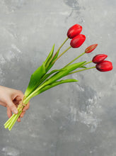 Load image into Gallery viewer, 5 Stems Faux Tulip - Red