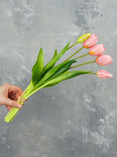 Load image into Gallery viewer, 5 Stems Faux Tulip - Light Pink
