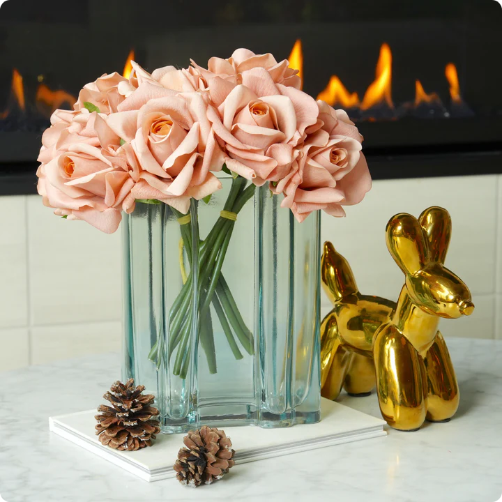 The Art of Gifting: Saying It All Without Words 💐