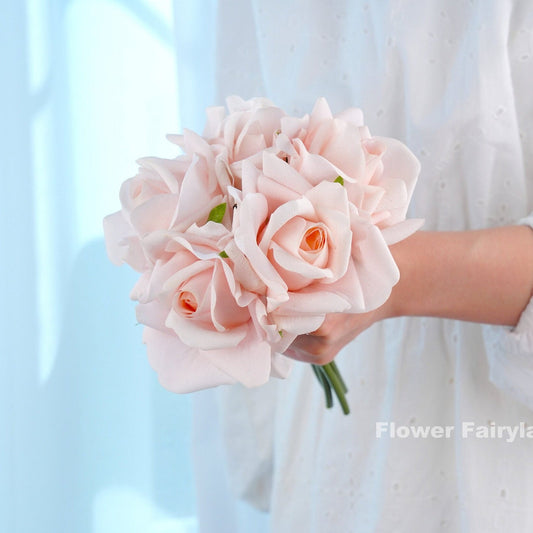 Pale pink real touch rose bouquet square cover