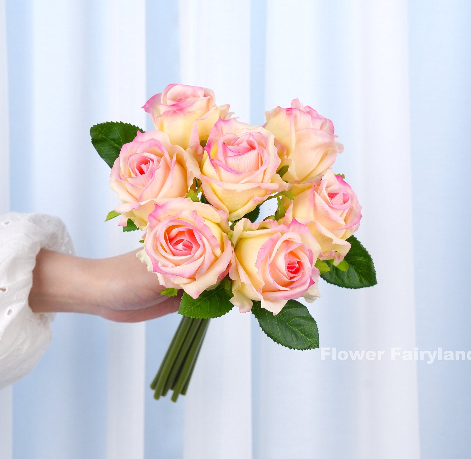Yellow and pink rose bouquet close-up