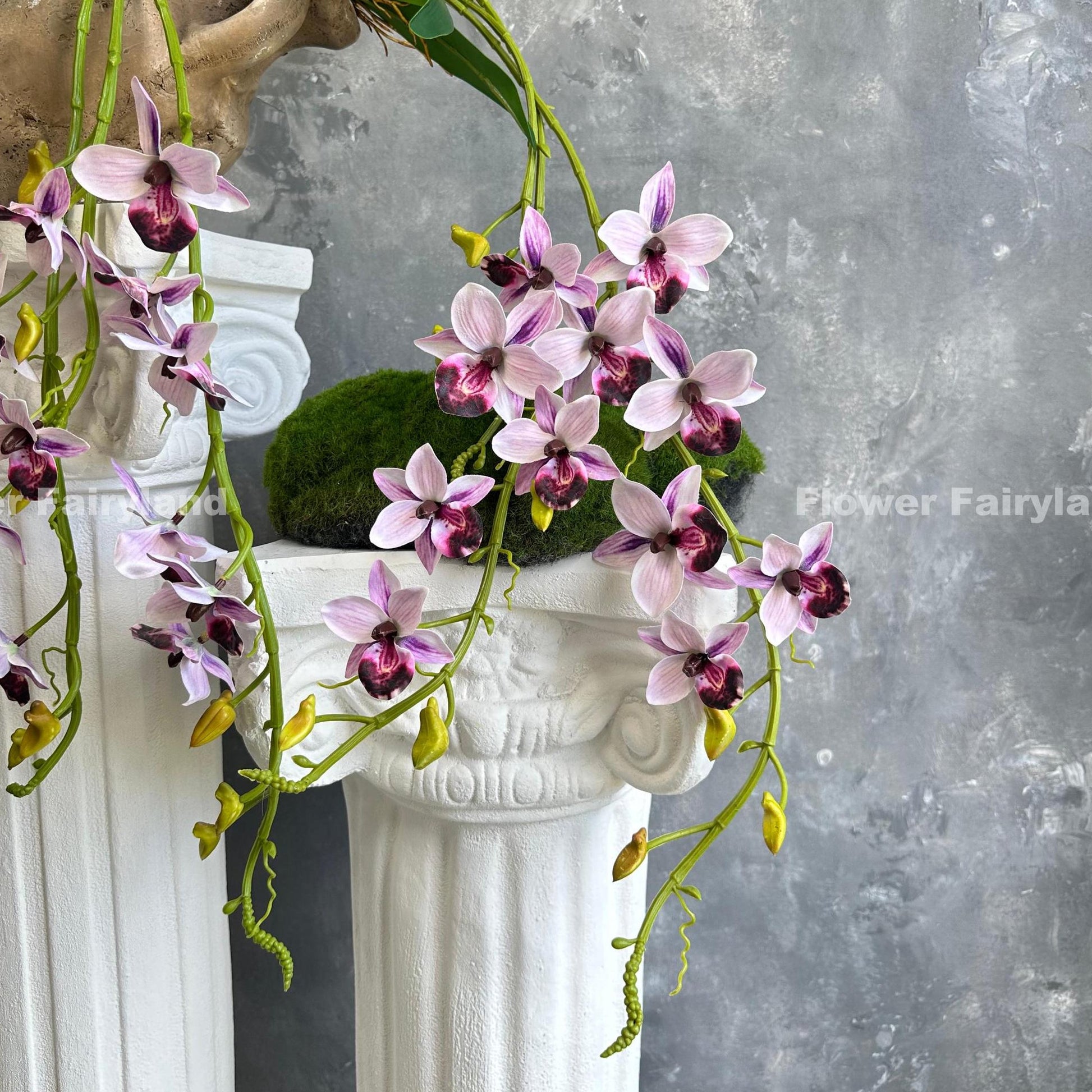 Purplish pink hanging orchid square cover