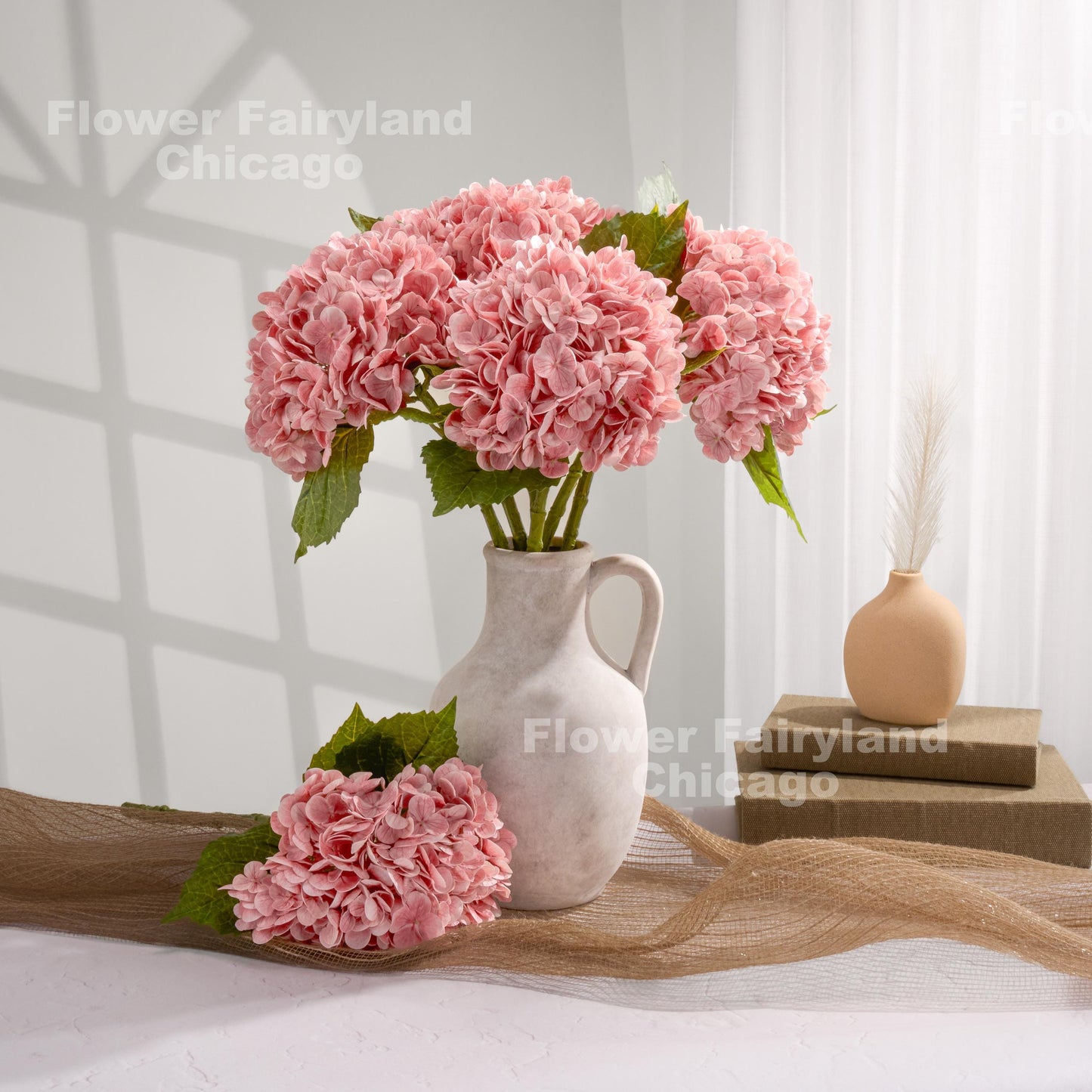 Antique pink hydrangea bloom detail