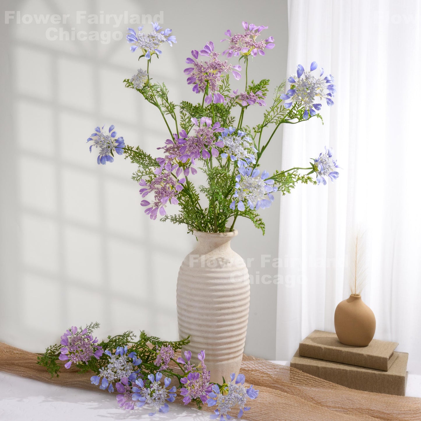 Lavender lace flower detail