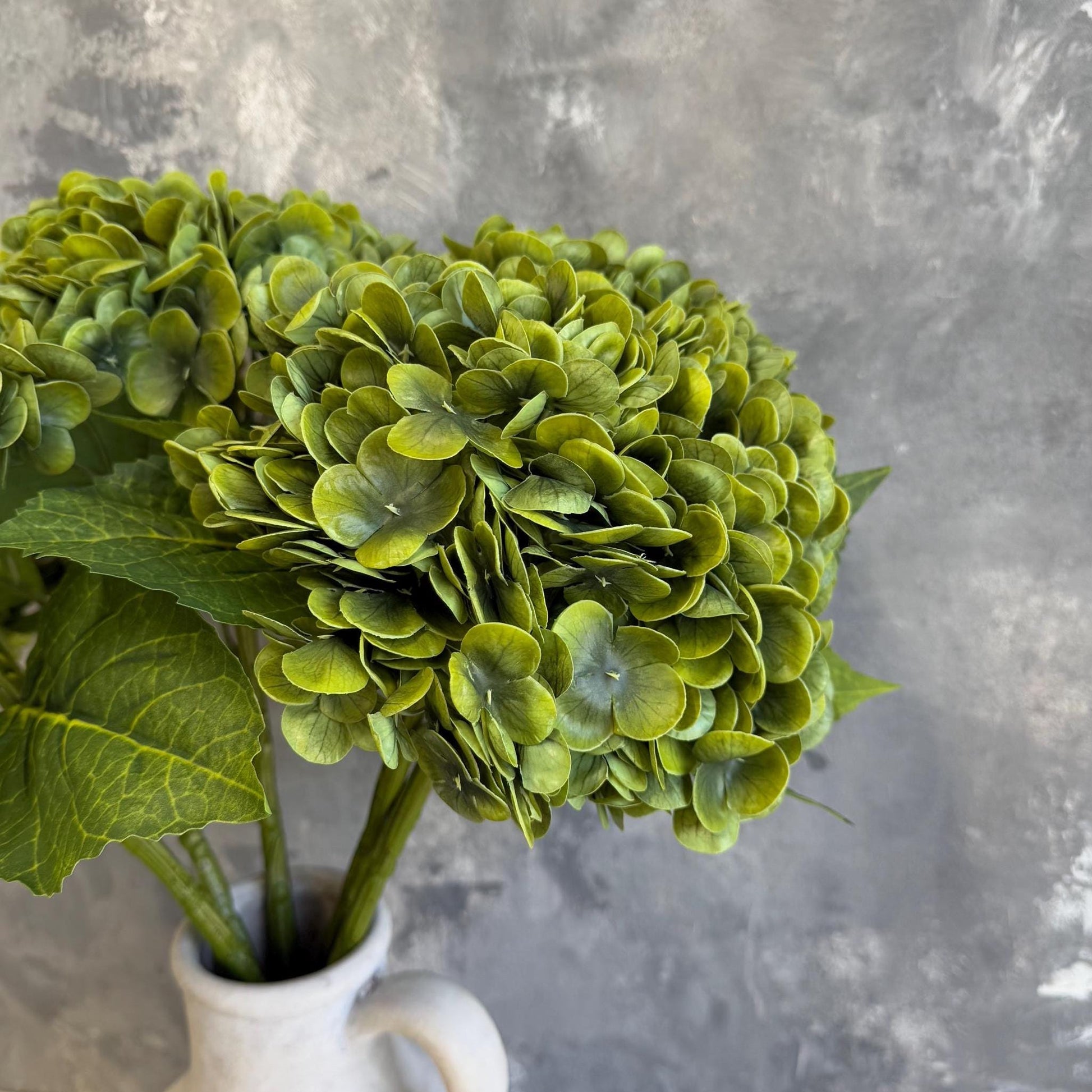 Artichoke green real touch hydrangea stem