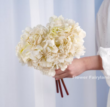 Load image into Gallery viewer, 3 Stems Dried Look Faux Hydrangea Bundle - White
