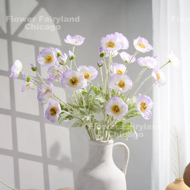 Faux Poppy - Light Lavender Edge