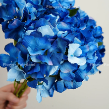 Load image into Gallery viewer, 5 Heads Hydrangea Bouquet - Dark Blue
